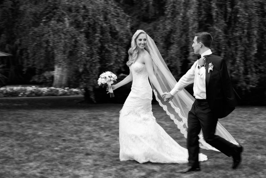 Best of 2017 New Jersey and Philadelphia weddings, natural in-between moment by Jordan Brian