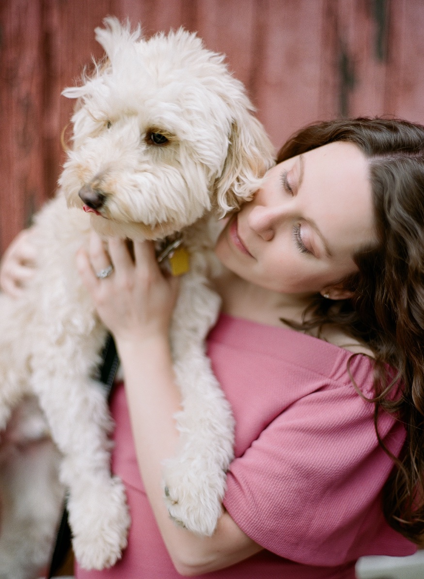 Maternity session with family and dog.