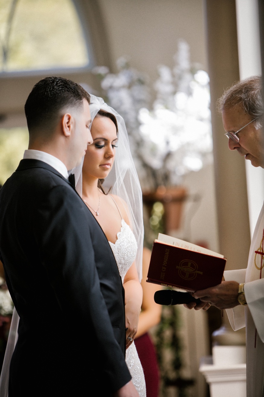 Wedding ceremony in the chapel at the Park Chateau.