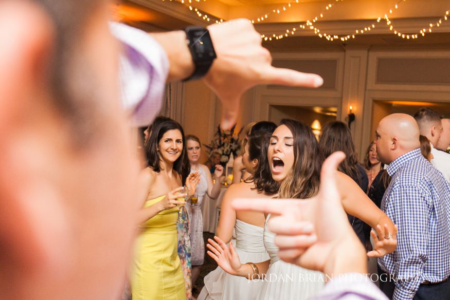 guests dancing at rehoboth beach country club wedding