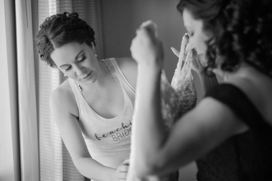 Bride getting ready at Courtyard Marriott Philadelphia before Pen Ryn wedding.