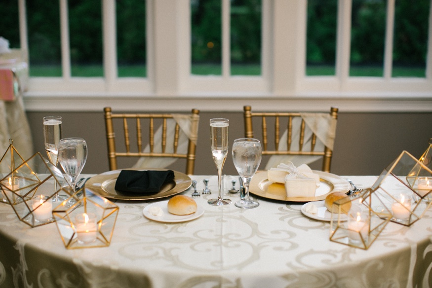 Wedding reception at Pen Ryn Estate. Centerpieces by Eastwick Florist.
