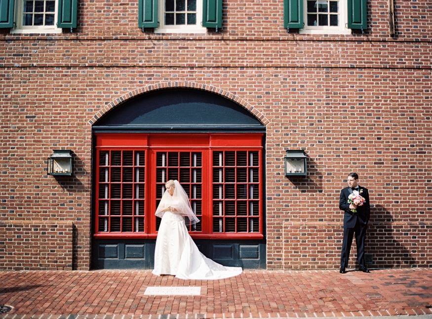 Bride and groom portraits outside Olde Bar Philadelphia wedding.