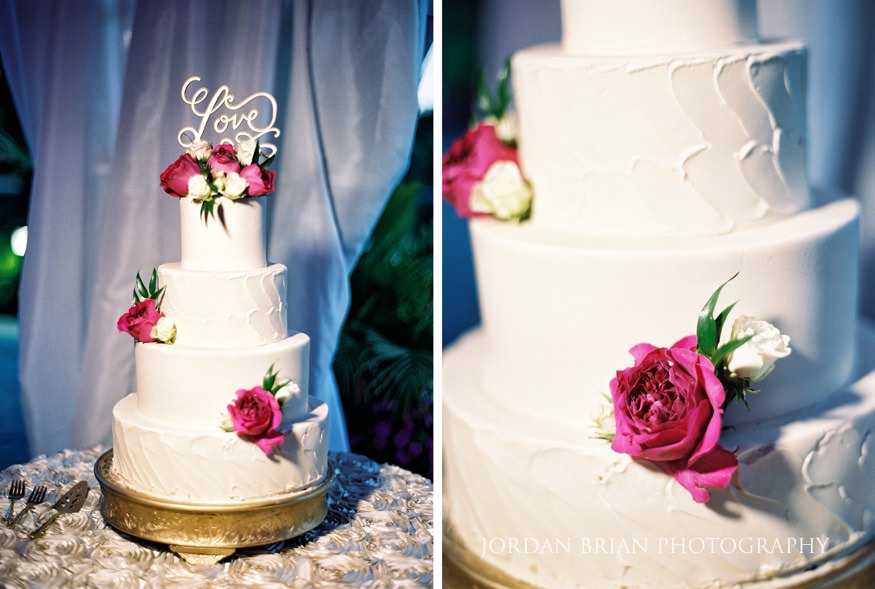 Wedding cake at Windows on the Water Frogbridge wedding.
