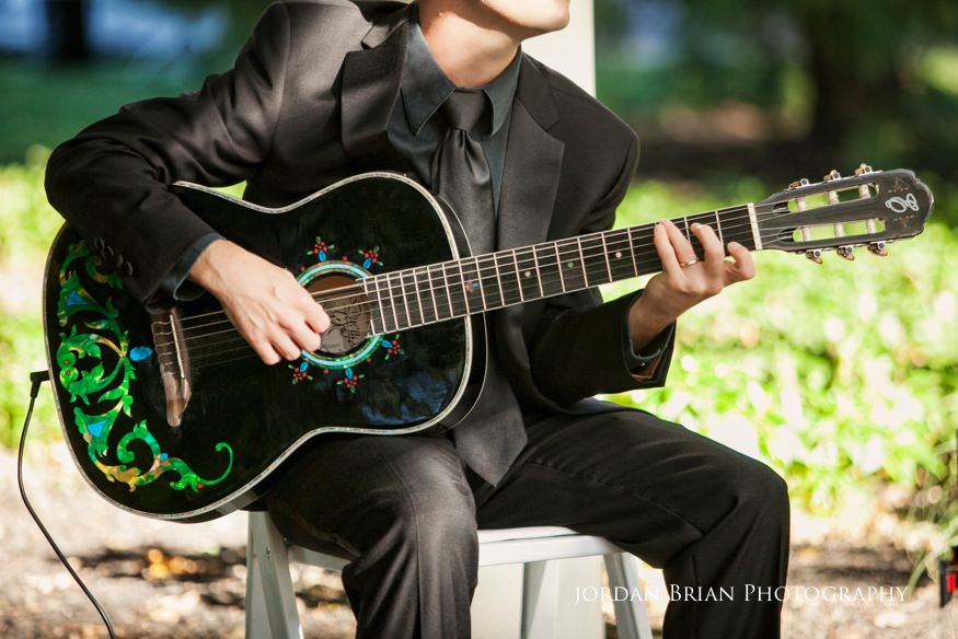 guitar player at knowlton mansion wedding ceremony