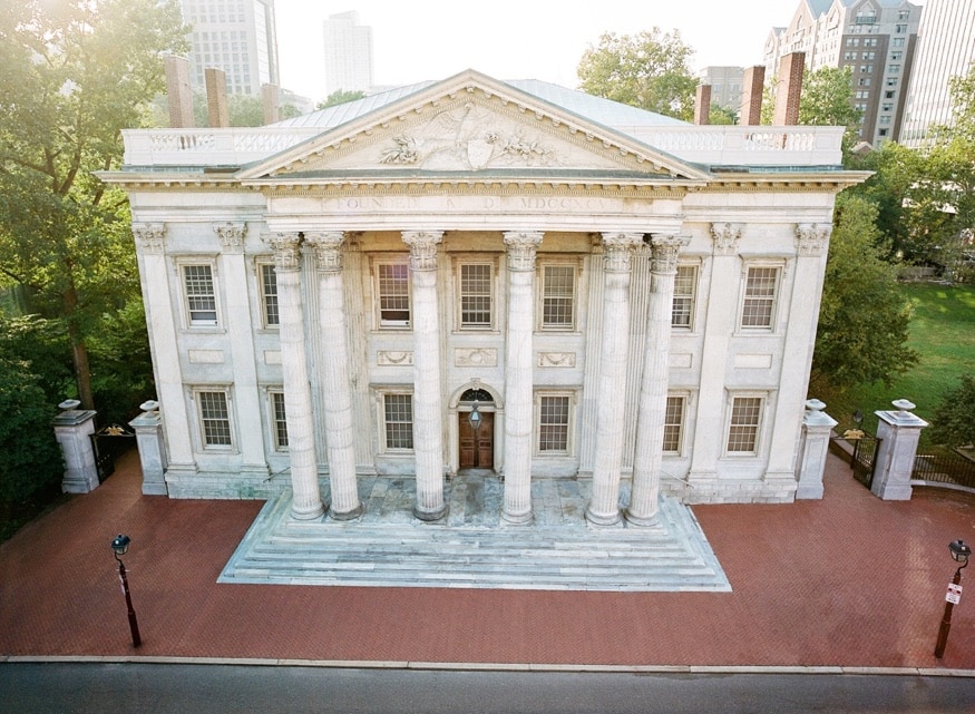 Decor by DFW Event Design for Museum of the American Revolution wedding.
