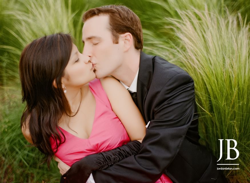 Retro styled engagement session in Philadelphia