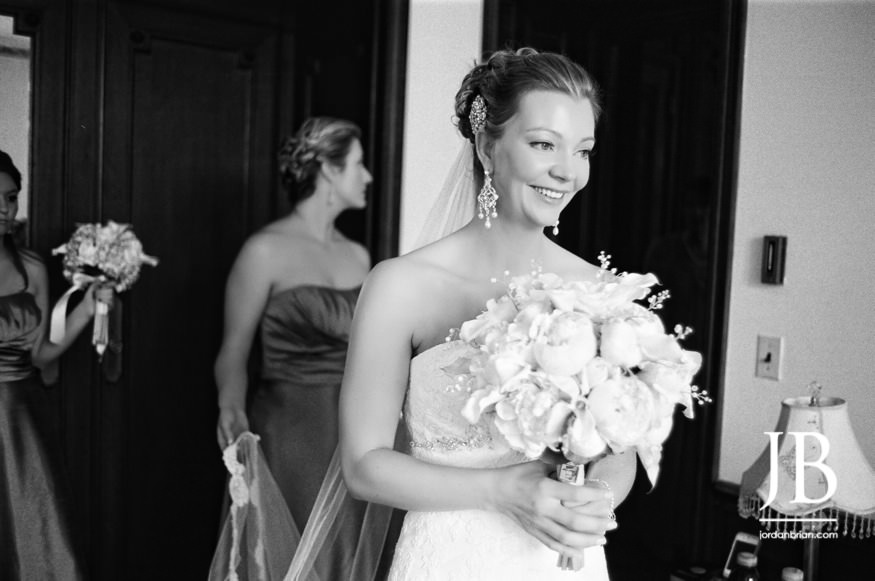 Vicki and bridesmaids at Skylands Manor wedding getting ready