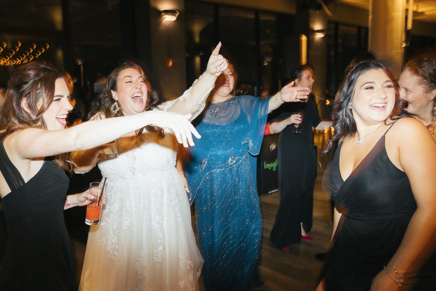 FAME MaKen Studios Philadelphia wedding reception dancing