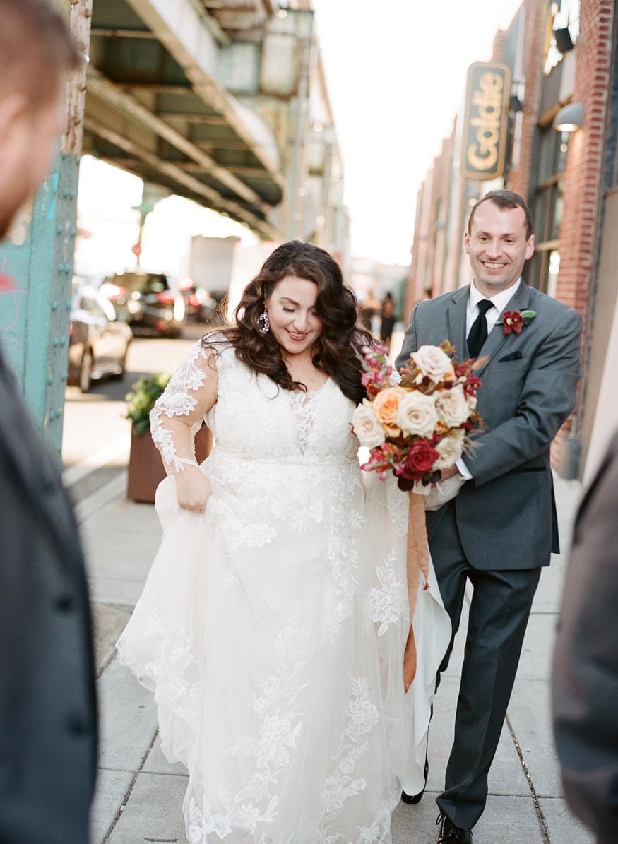 Philadelphia wedding bride and groomsmen