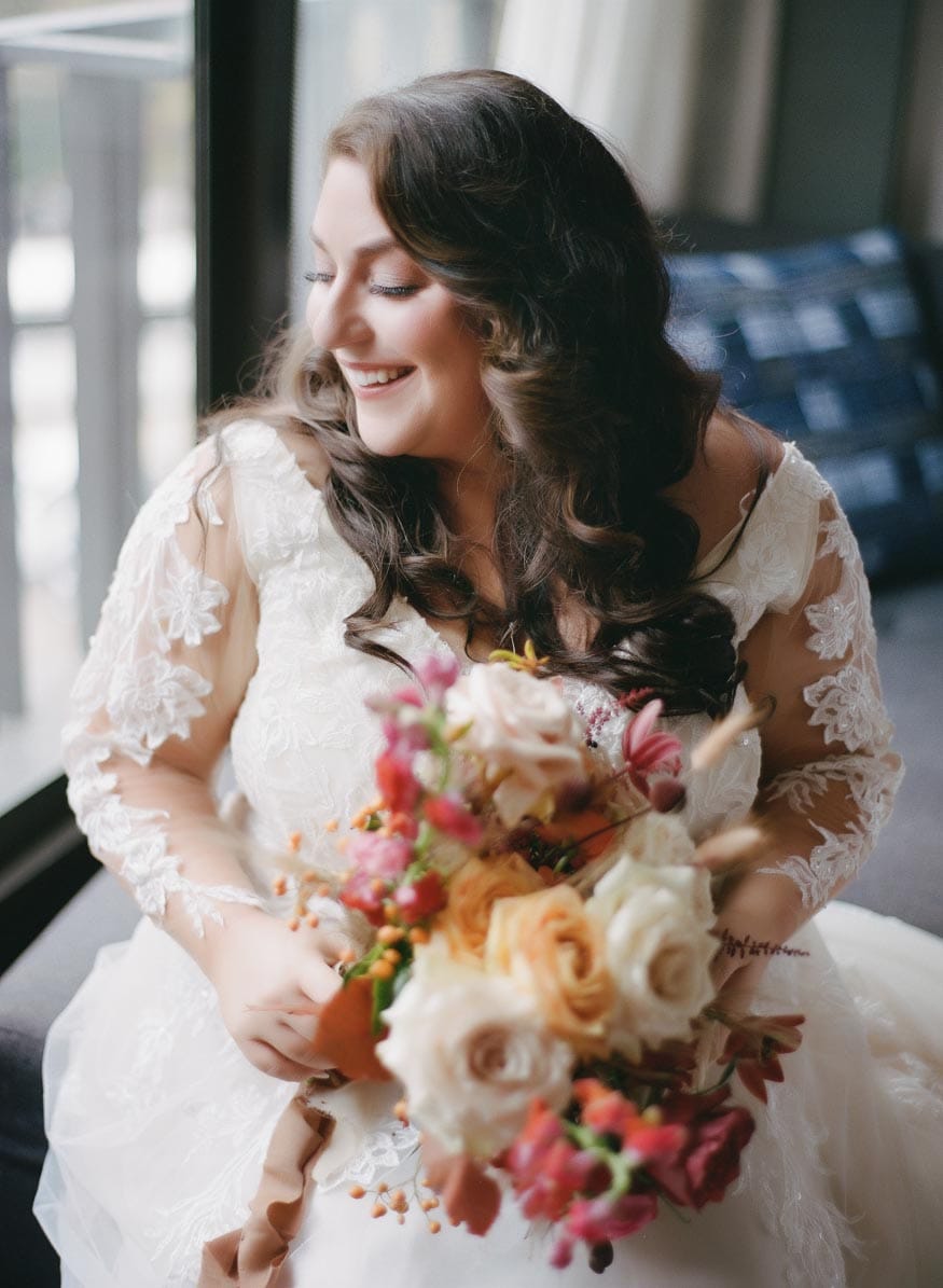 Philadelphia wedding bride prep portraits