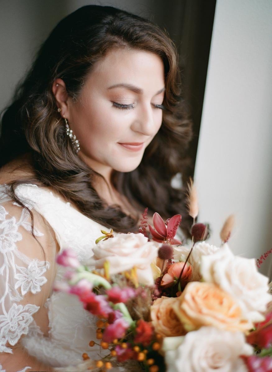 Philadelphia wedding bride prep portraits
