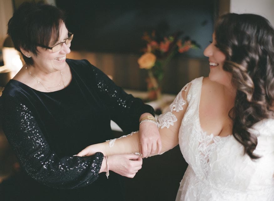 Philadelphia wedding bride preps with Mom