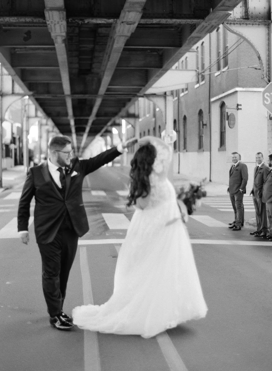 Philadelphia wedding bride and groom portraits