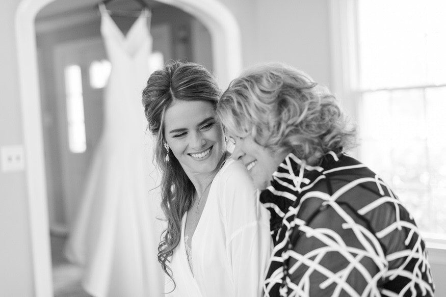 Lauren and Chris end-of-summer outdoor wedding