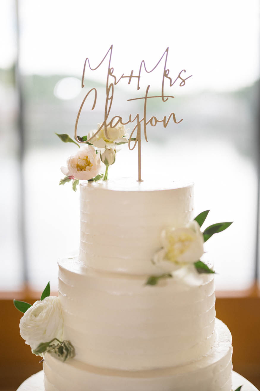 Wedding cake close-up Lambertville Inn NJ