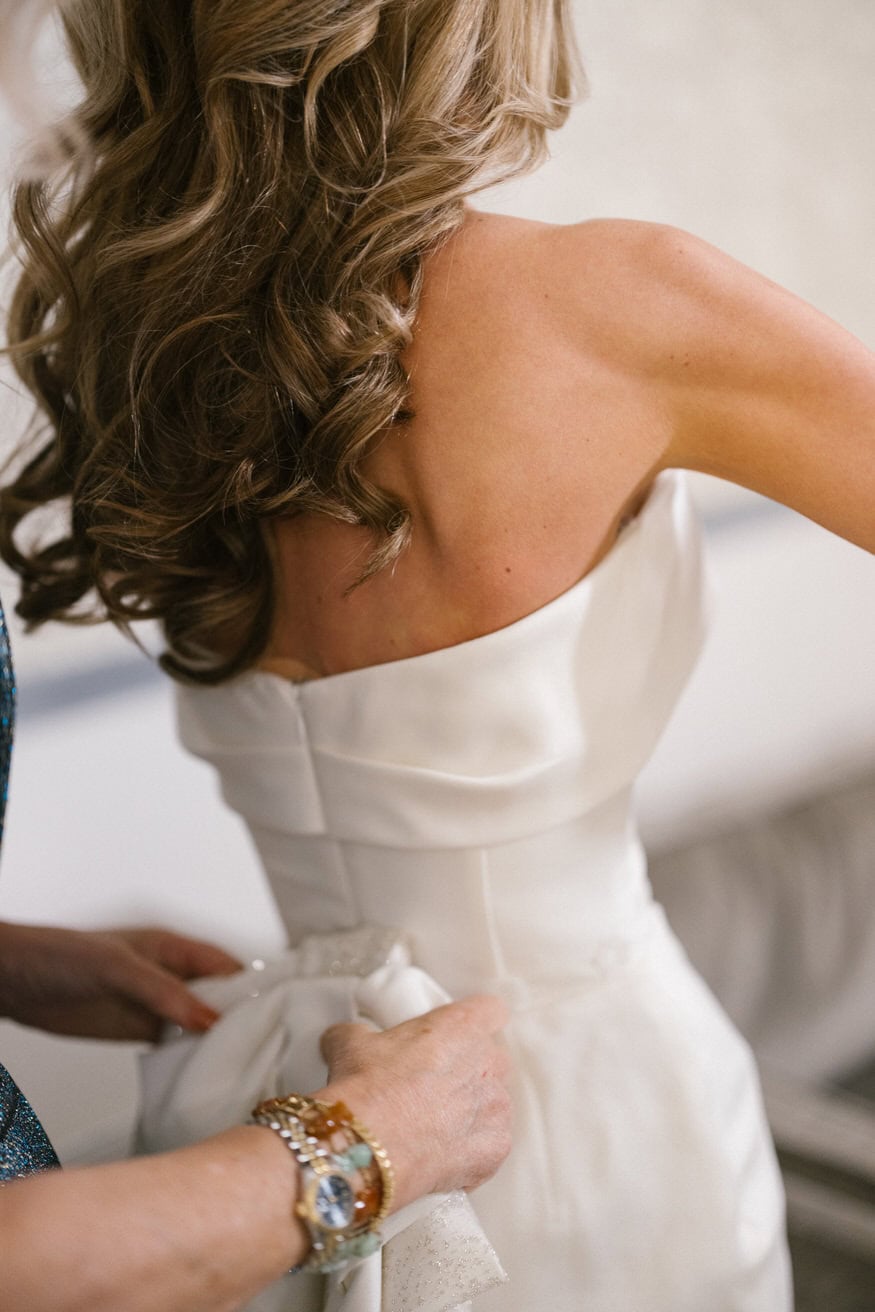 Bride getting ready in bridal suite at Curtis Arboretum wedding Wyncote PA