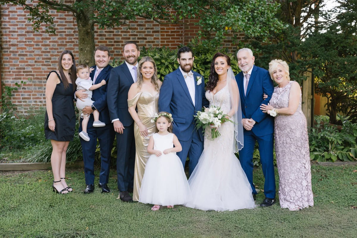 Bishop Farmstead Wedding family portraits outdoor