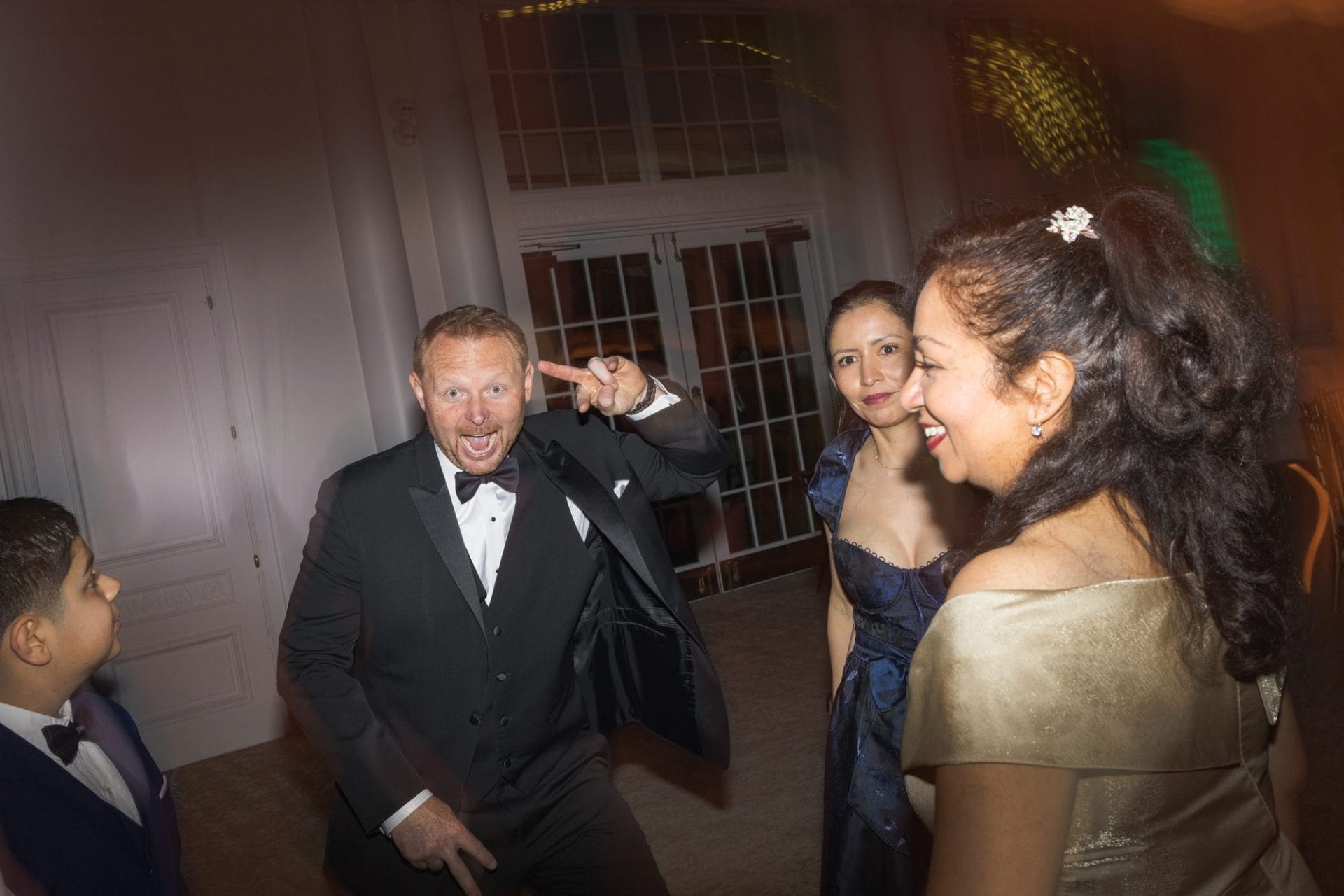 Janelle and Jim's first dance at Park Chateau Estate