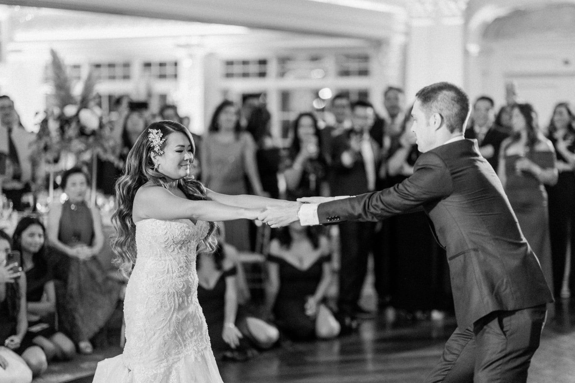 Full wedding party portrait at Park Savoy Estate