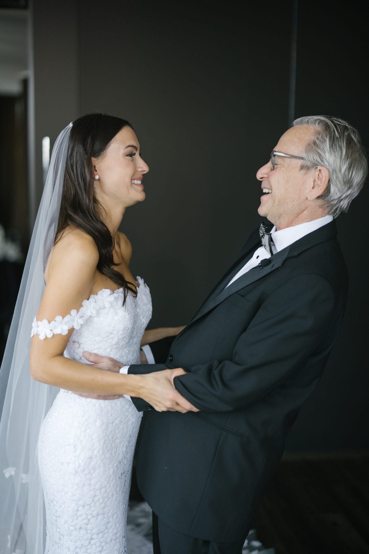 Chelsea's father-daughter reveal at the W Hotel Philadelphia